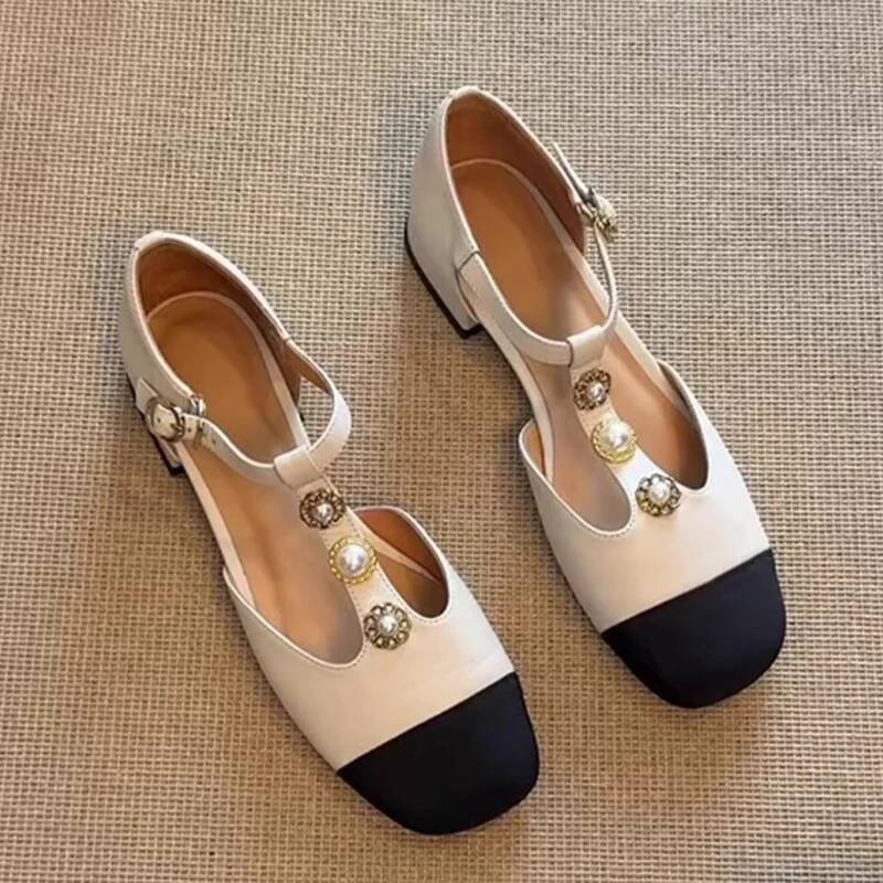 Women'S Fashion Shoes - 여성 스퀘어 토 힐 샌들 여름