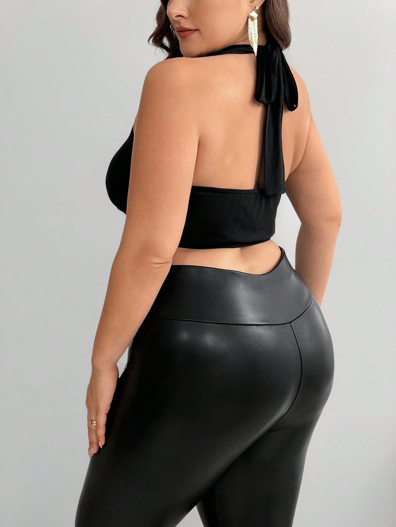 유행하는 유럽 및 미국 스타일의 새로운 섹시한 홀터넥  - Women'S Fashion Vest Tops 리뷰 및 가격